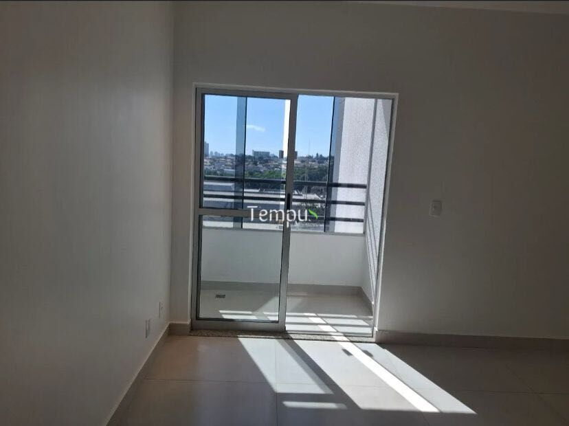 Apartamento à venda com 2 quartos, 55m² - Foto 2