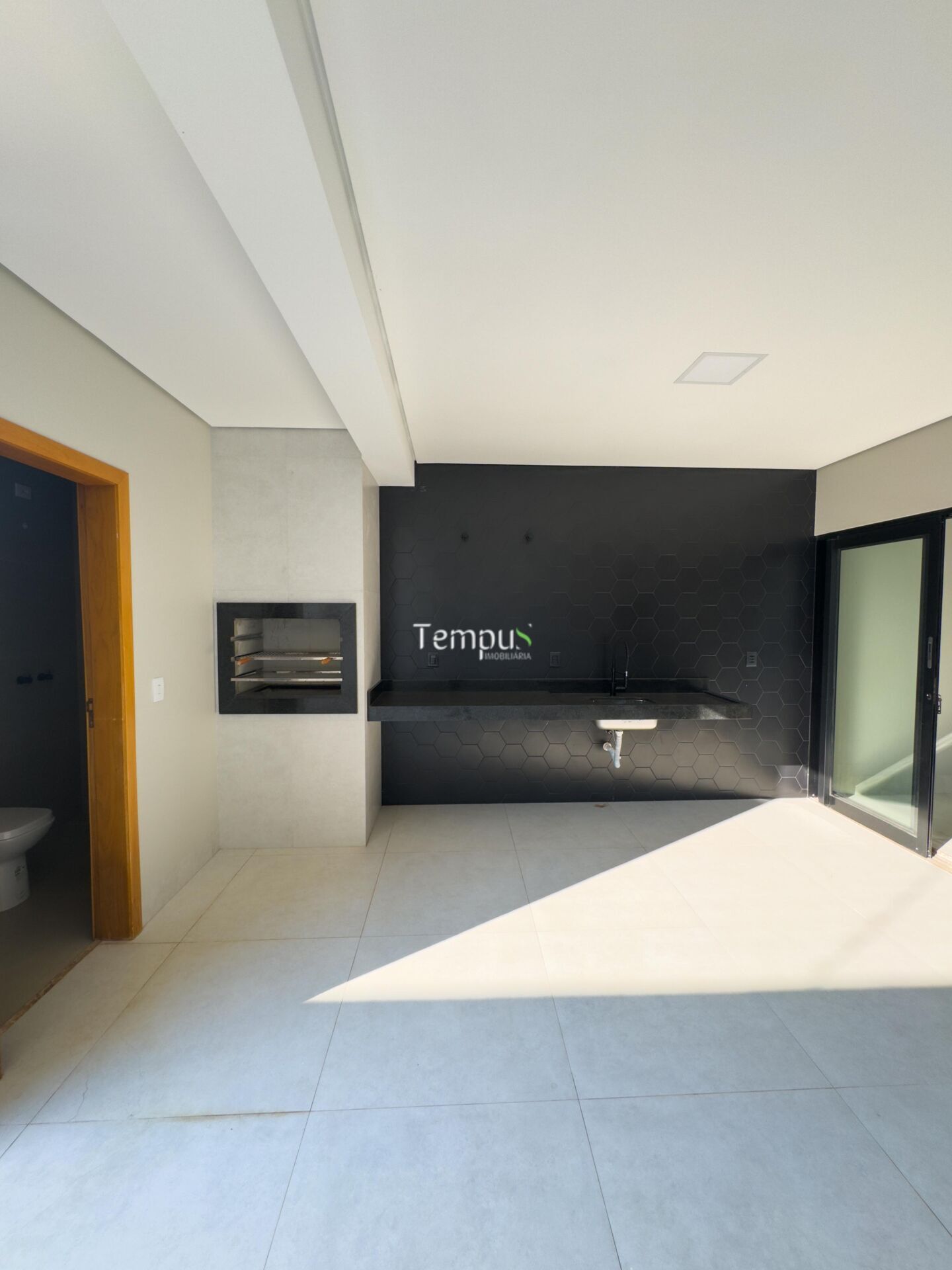 Sobrado para alugar com 3 quartos, 221m² - Foto 10