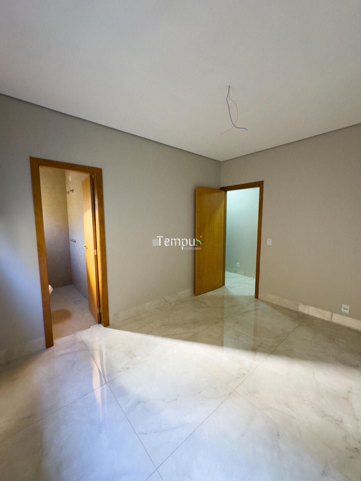 Sobrado para alugar com 3 quartos, 221m² - Foto 4