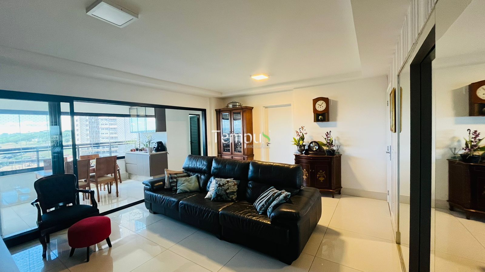 Apartamento, 3 quartos, 117 m² - Foto 2