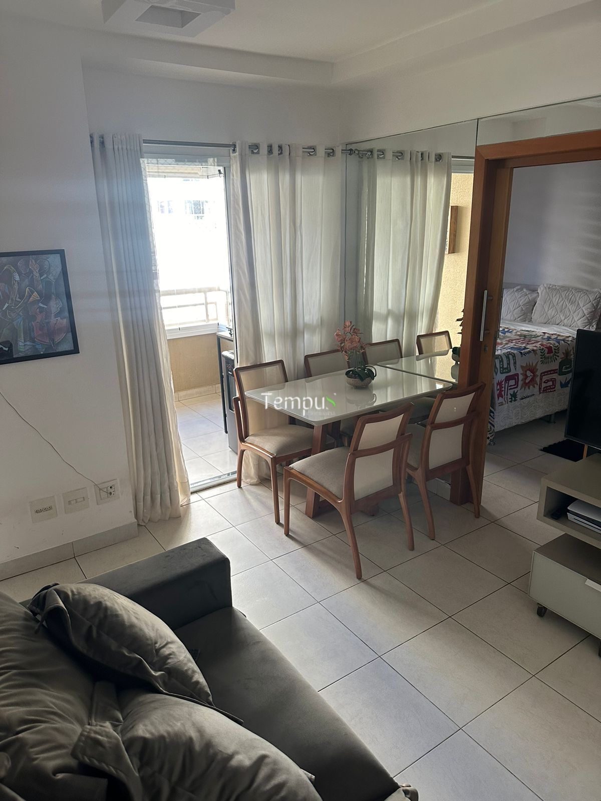 Apartamento à venda com 2 quartos, 56m² - Foto 1