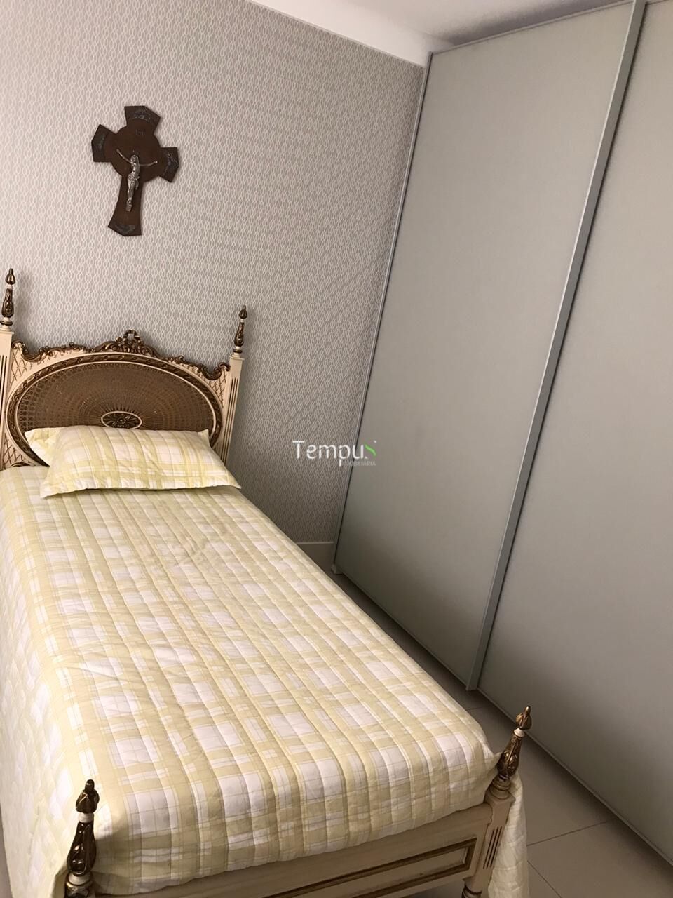 Apartamento à venda com 3 quartos, 208m² - Foto 6