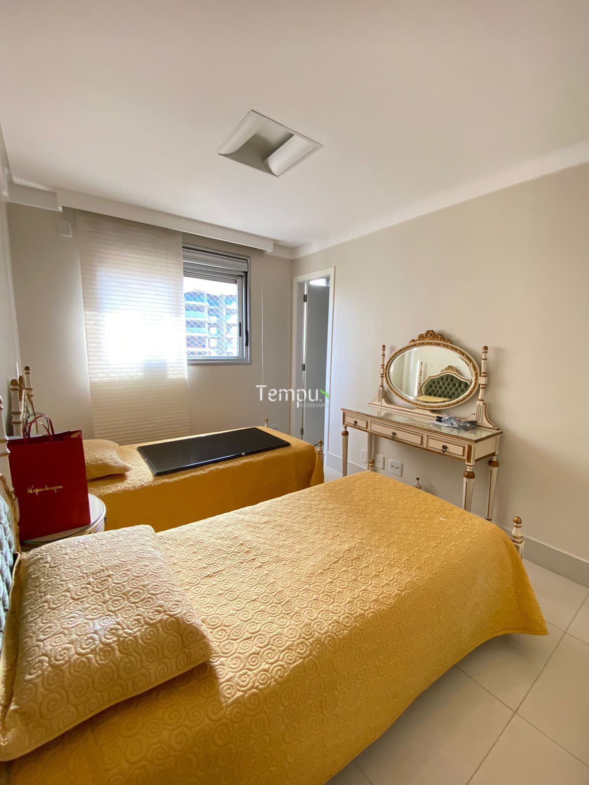 Apartamento à venda com 3 quartos, 208m² - Foto 29