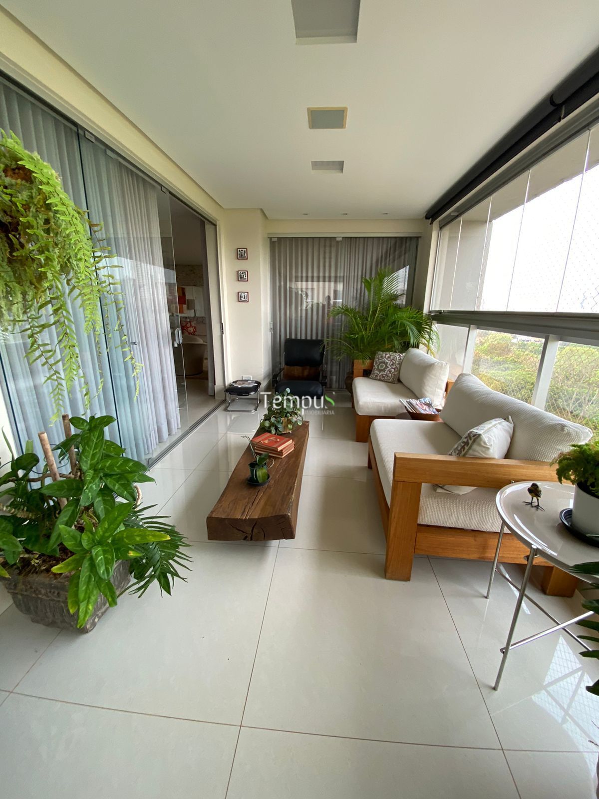 Apartamento à venda com 3 quartos, 208m² - Foto 23