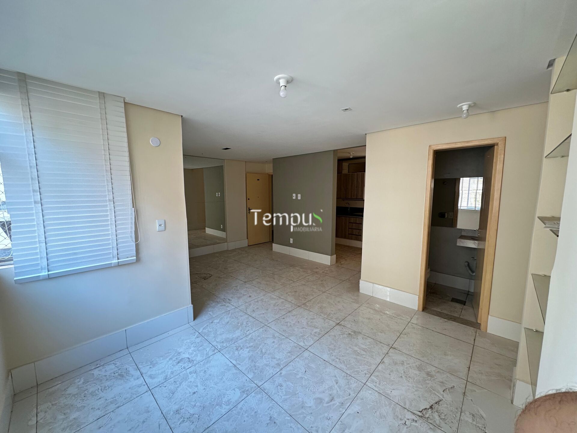 Apartamento à venda com 2 quartos, 71m² - Foto 4