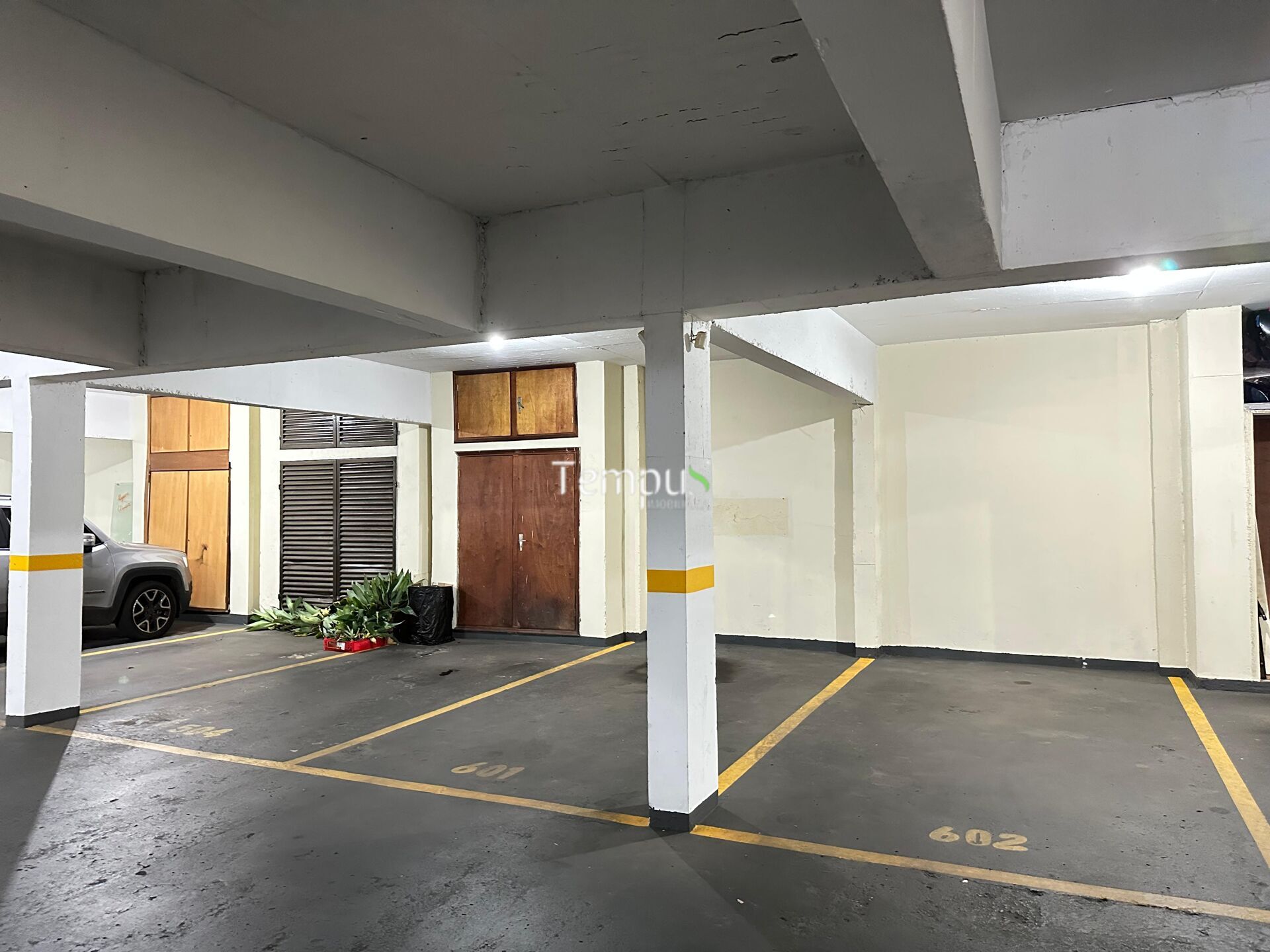 Apartamento à venda com 2 quartos, 71m² - Foto 17