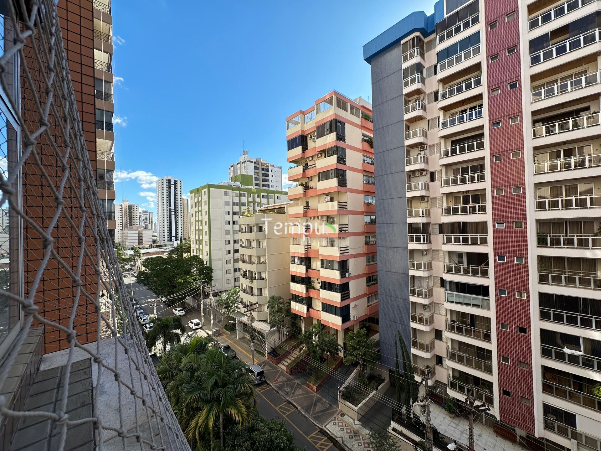 Apartamento à venda com 2 quartos, 71m² - Foto 1