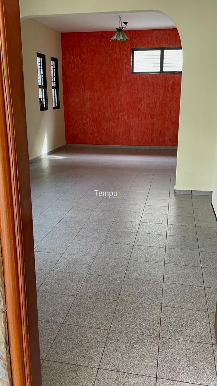 Casa à venda com 3 quartos, 132m² - Foto 8