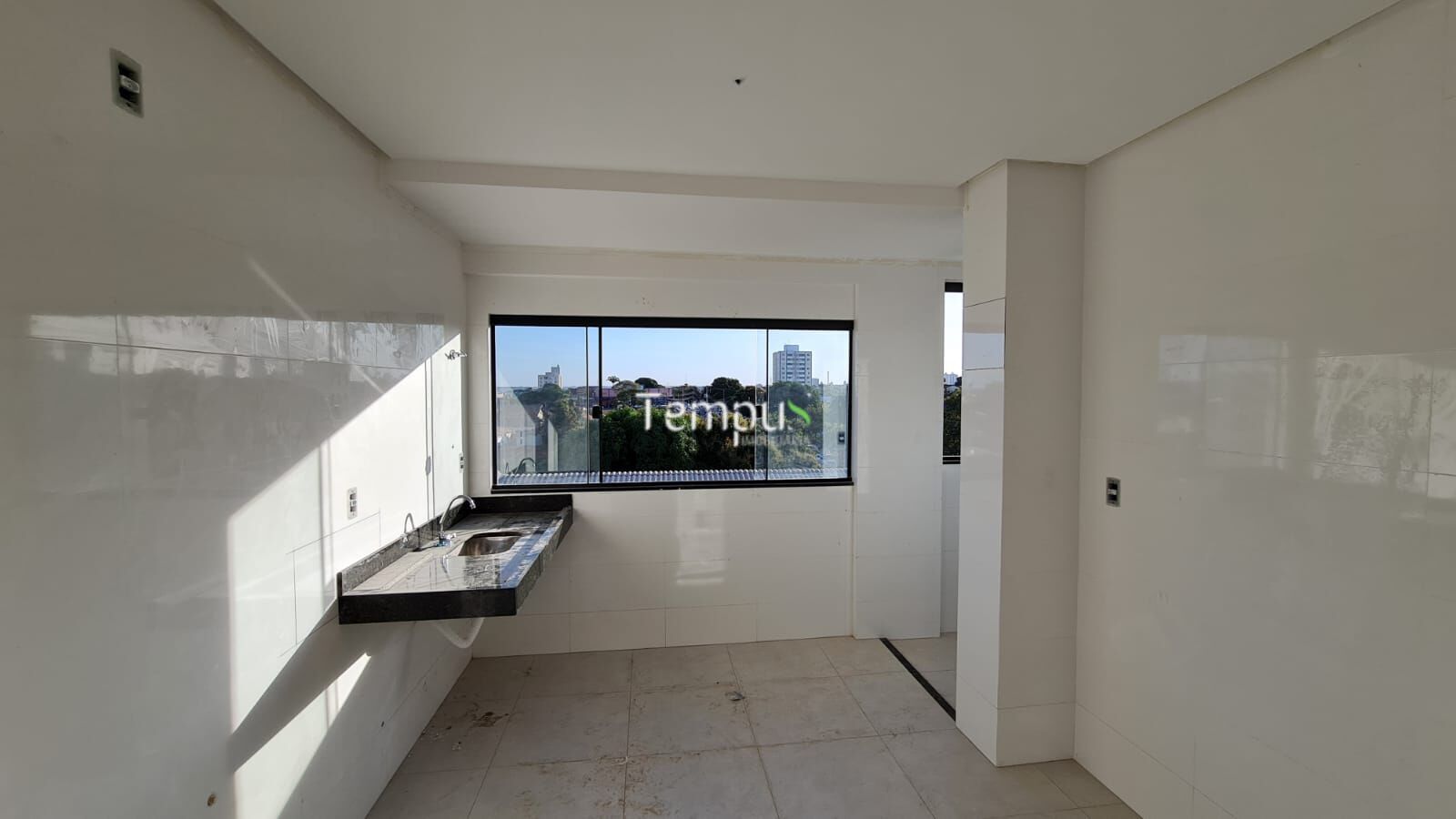 Apartamento à venda com 3 quartos, 82m² - Foto 4