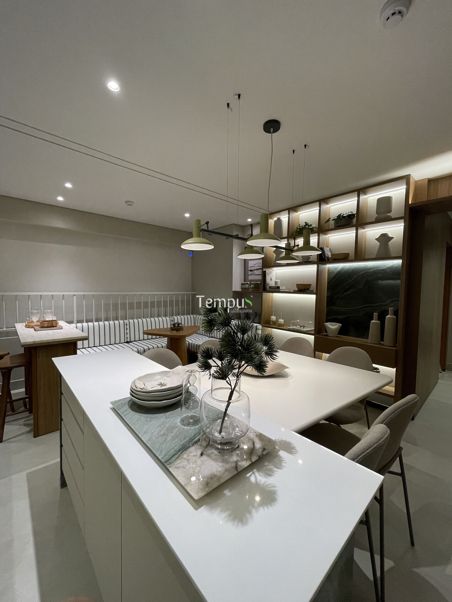 Apartamento à venda com 2 quartos, 66m² - Foto 23