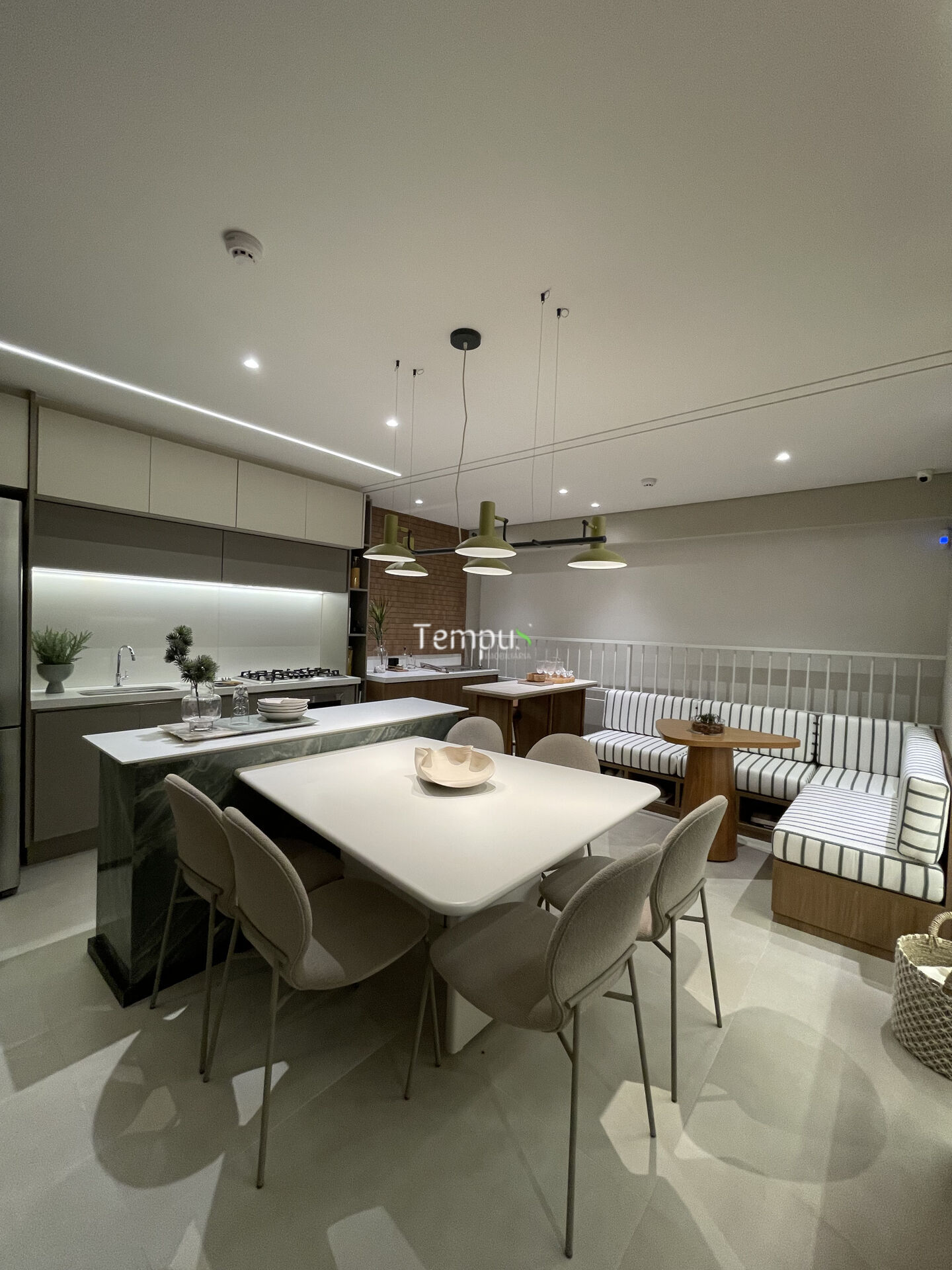 Apartamento à venda com 2 quartos, 66m² - Foto 19