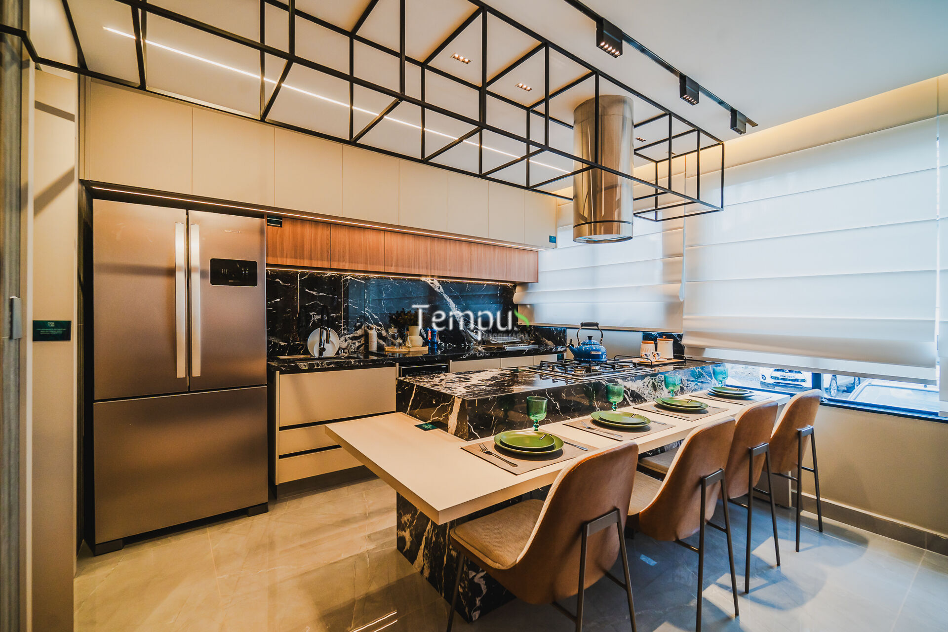 Apartamento à venda com 2 quartos, 66m² - Foto 1