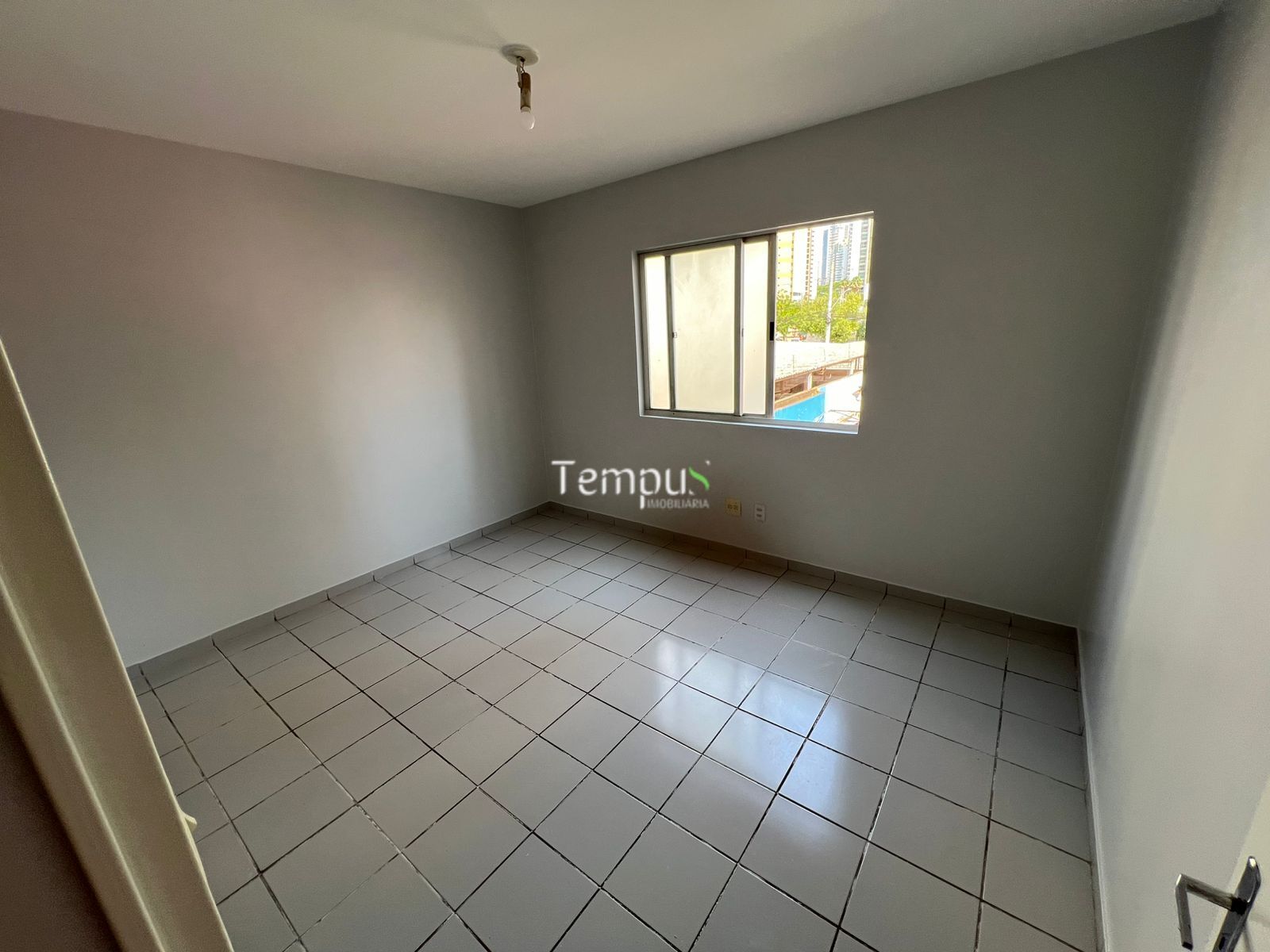 Apartamento à venda com 3 quartos, 75m² - Foto 20