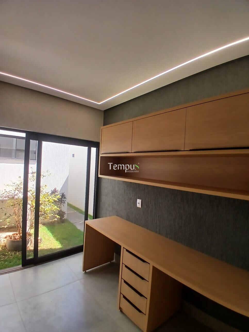 Casa à venda com 4 quartos, 216m² - Foto 15