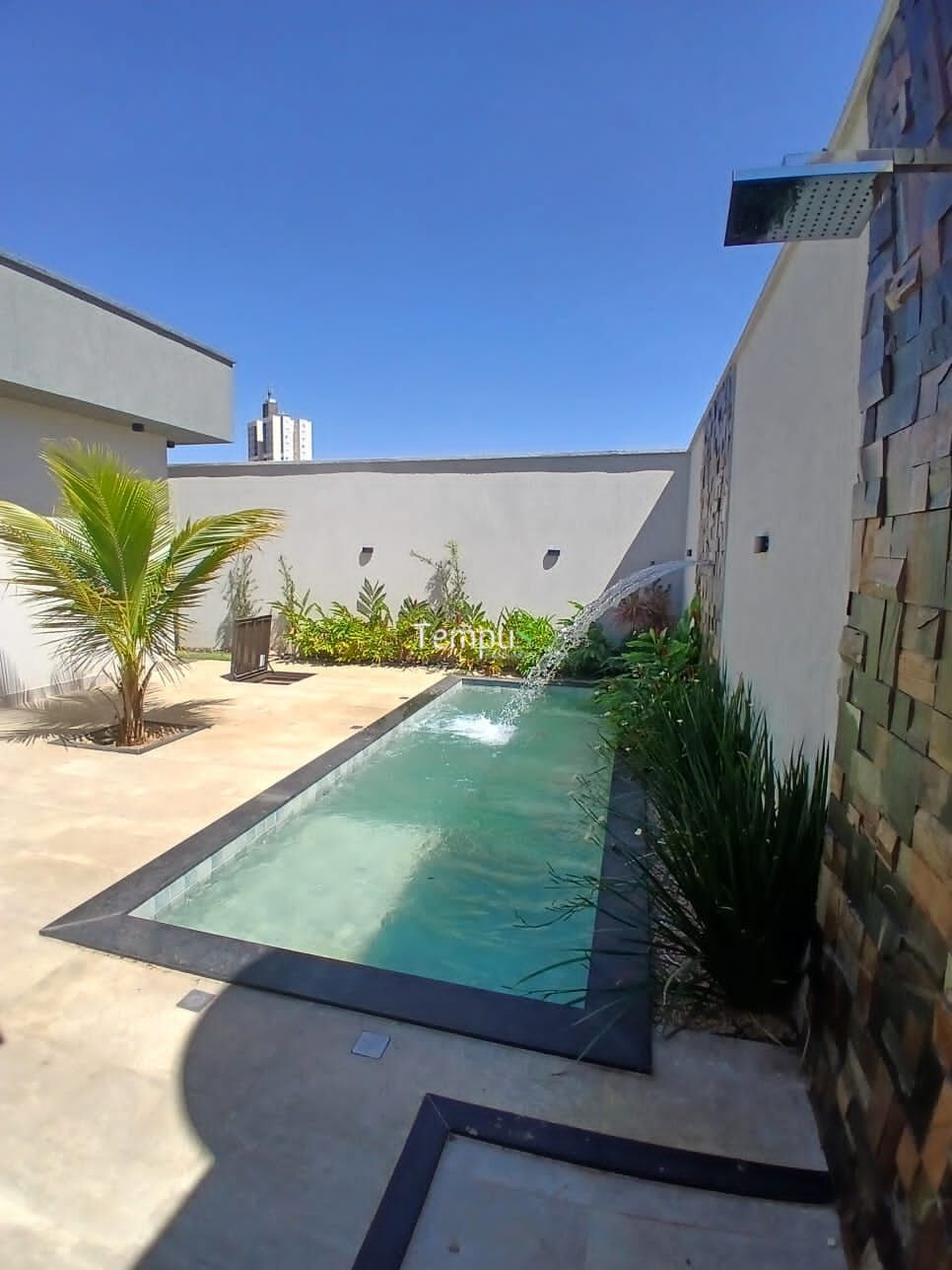 Casa à venda com 4 quartos, 216m² - Foto 2