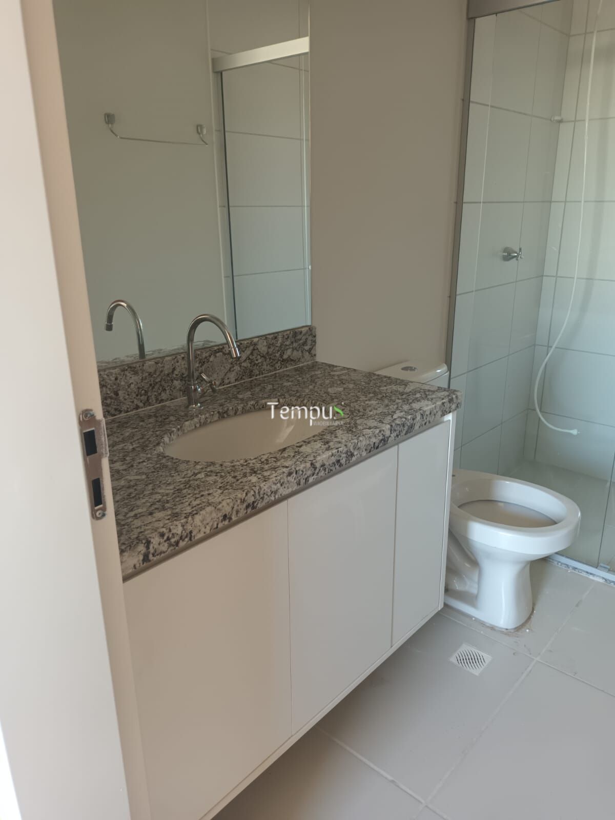 Apartamento para alugar com 2 quartos, 68m² - Foto 20