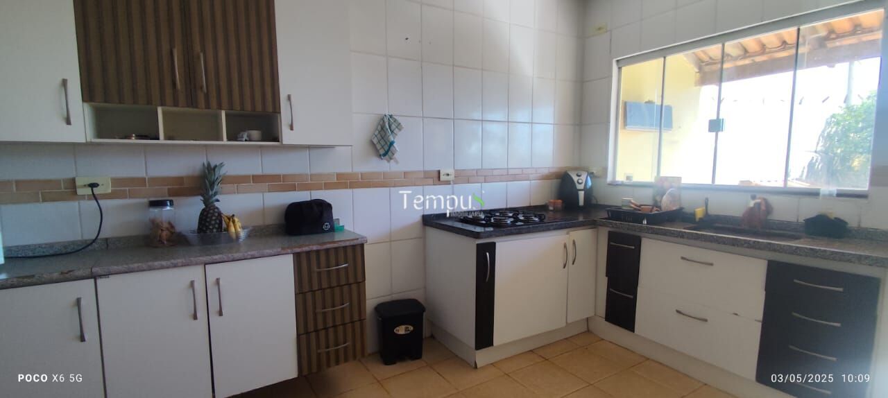 Casa à venda com 3 quartos, 185m² - Foto 7