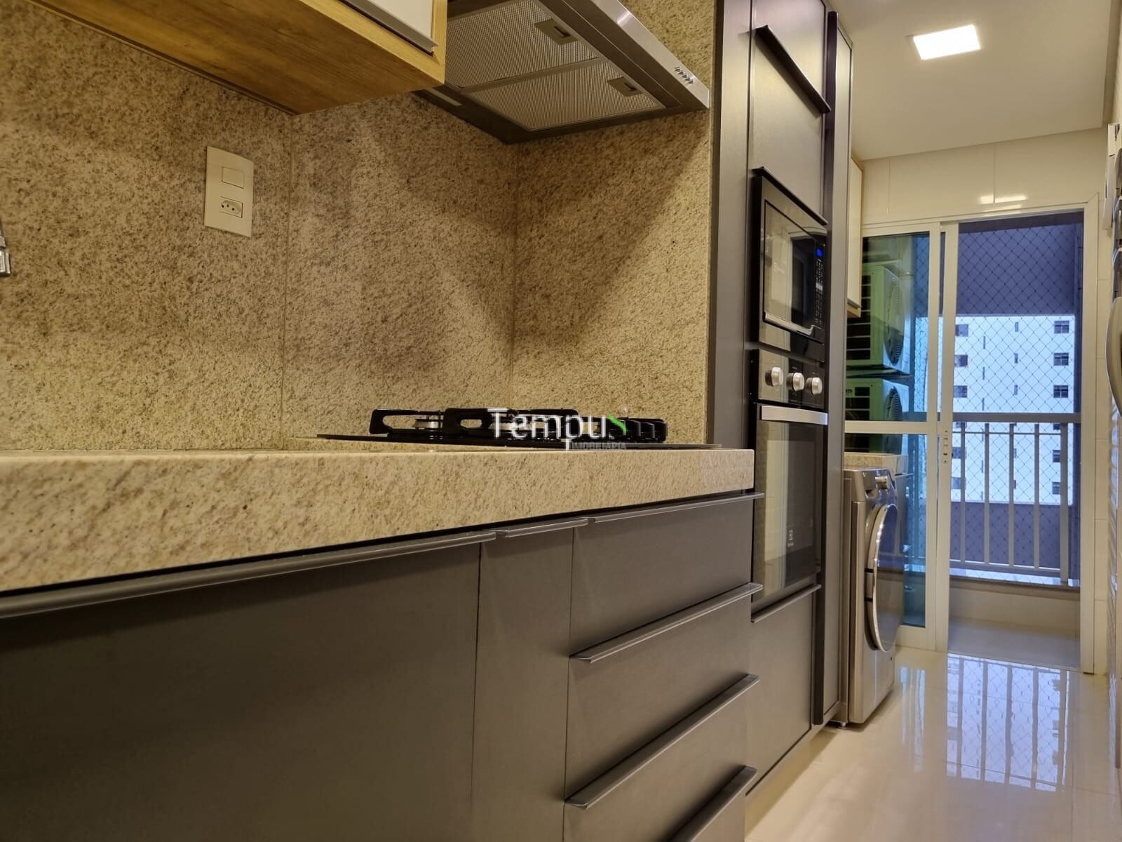 Apartamento à venda com 3 quartos, 100m² - Foto 8