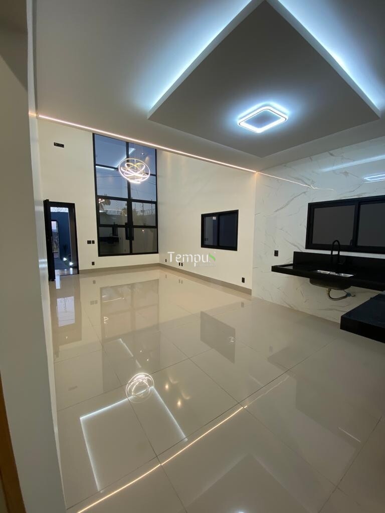 Casa à venda com 3 quartos, 174m² - Foto 3