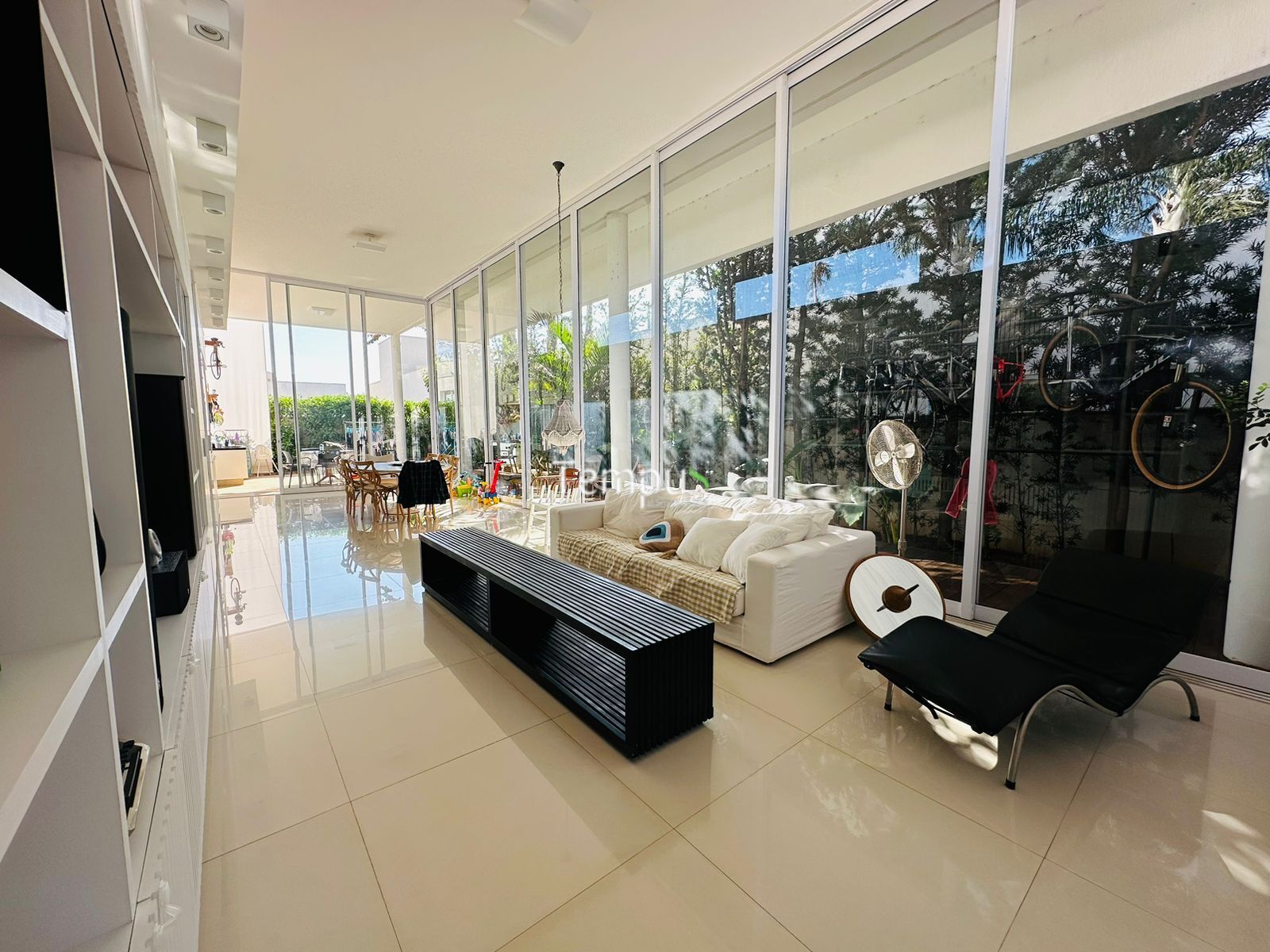 Casa, 4 quartos, 220 m² - Foto 1