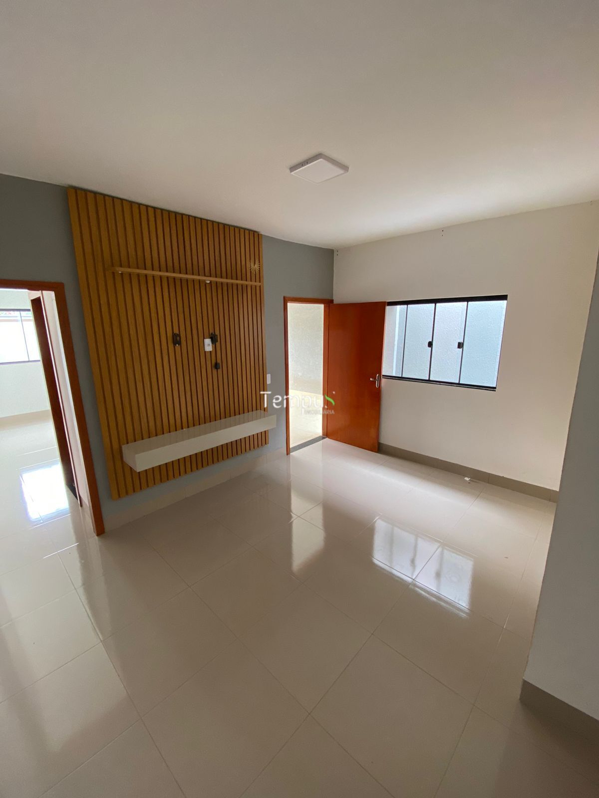 Casa à venda com 2 quartos, 105m² - Foto 3