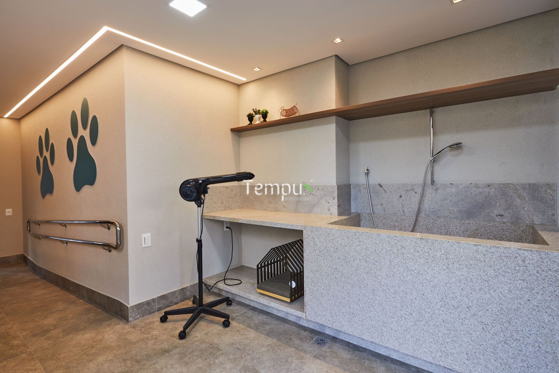 Apartamento à venda com 3 quartos, 185m² - Foto 8