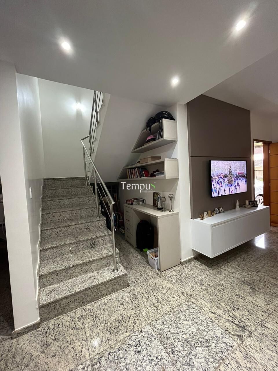 Sobrado à venda com 3 quartos, 200m² - Foto 5