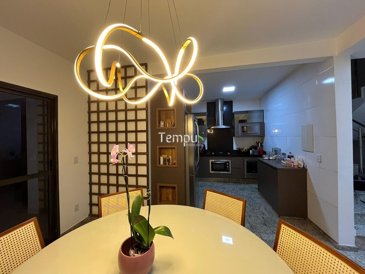 Sobrado à venda com 3 quartos, 200m² - Foto 3