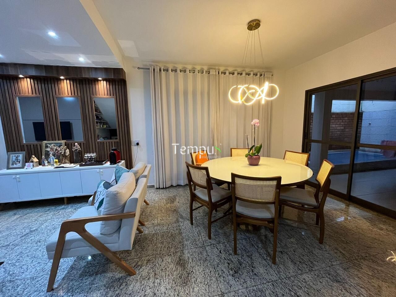 Sobrado à venda com 3 quartos, 200m² - Foto 4