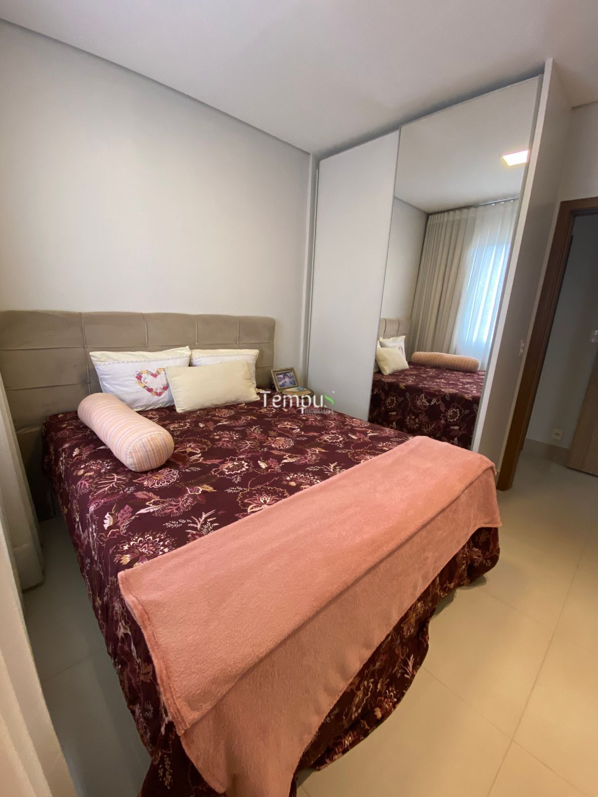 Apartamento à venda com 2 quartos, 69m² - Foto 8