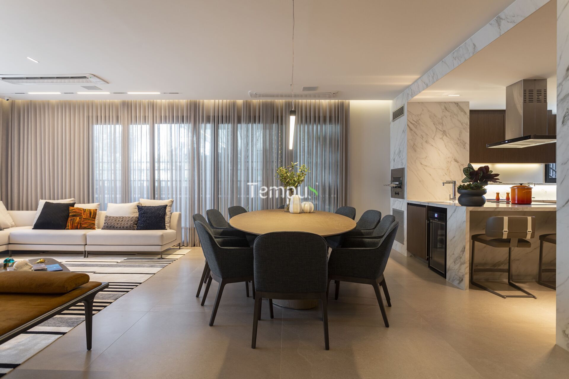 Apartamento à venda com 3 quartos, 149m² - Foto 4