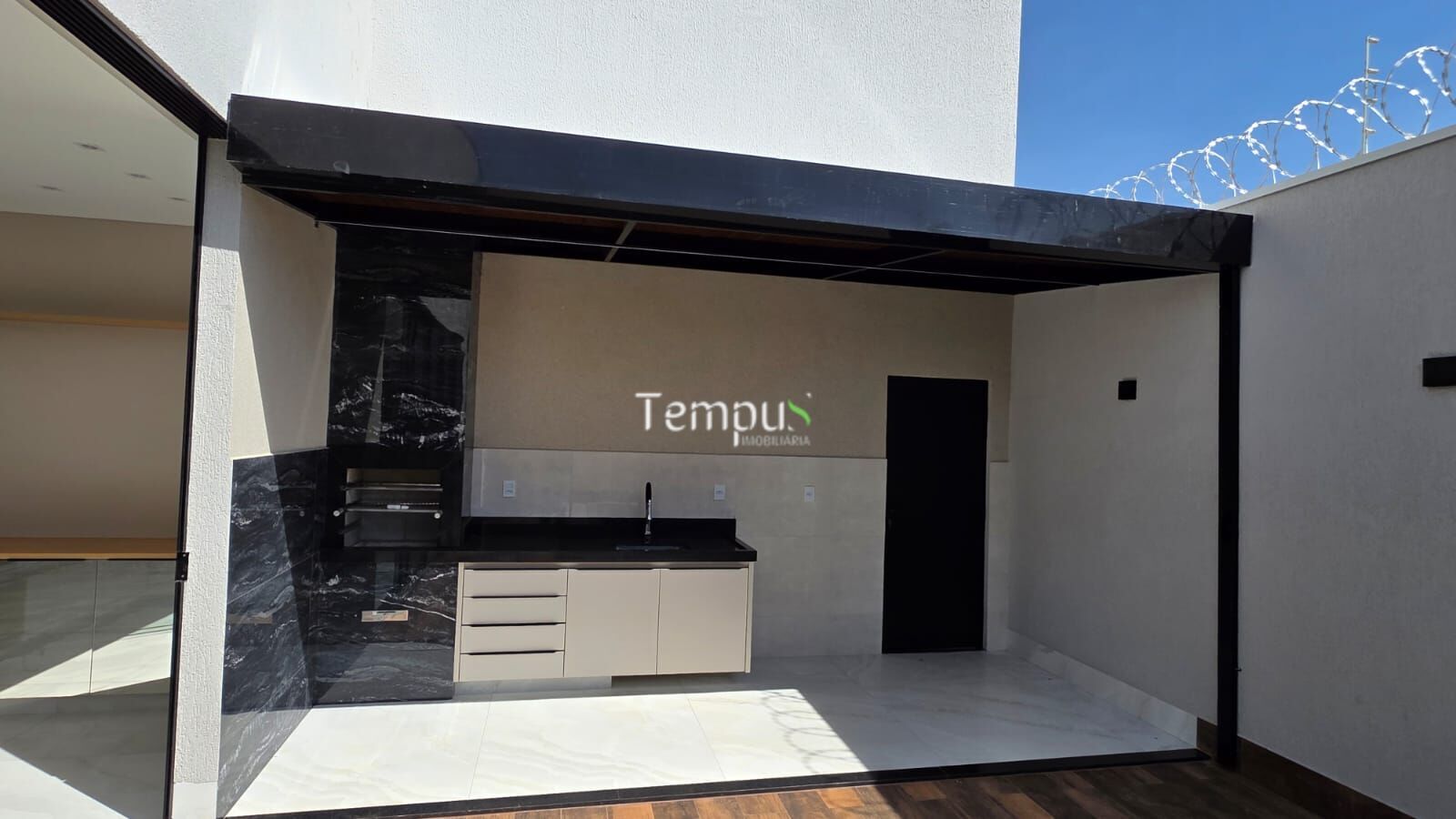 Casa à venda com 3 quartos, 200m² - Foto 7