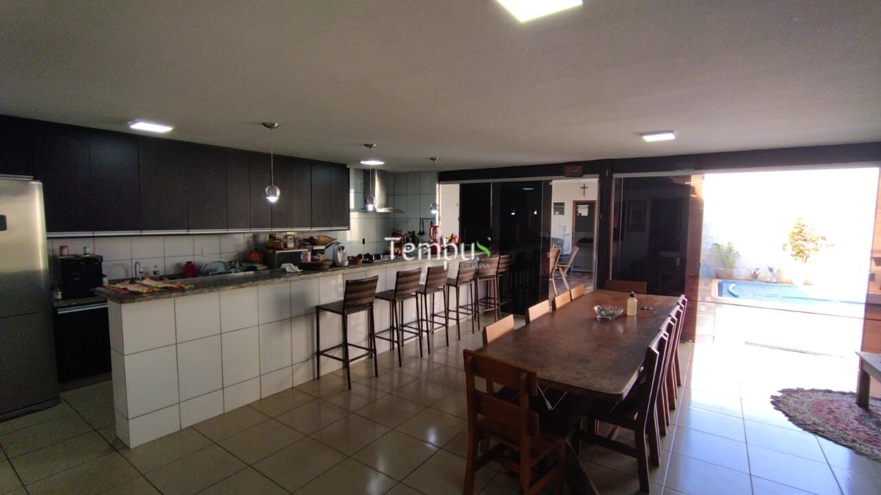 Casa, 4 quartos, 282 m² - Foto 4