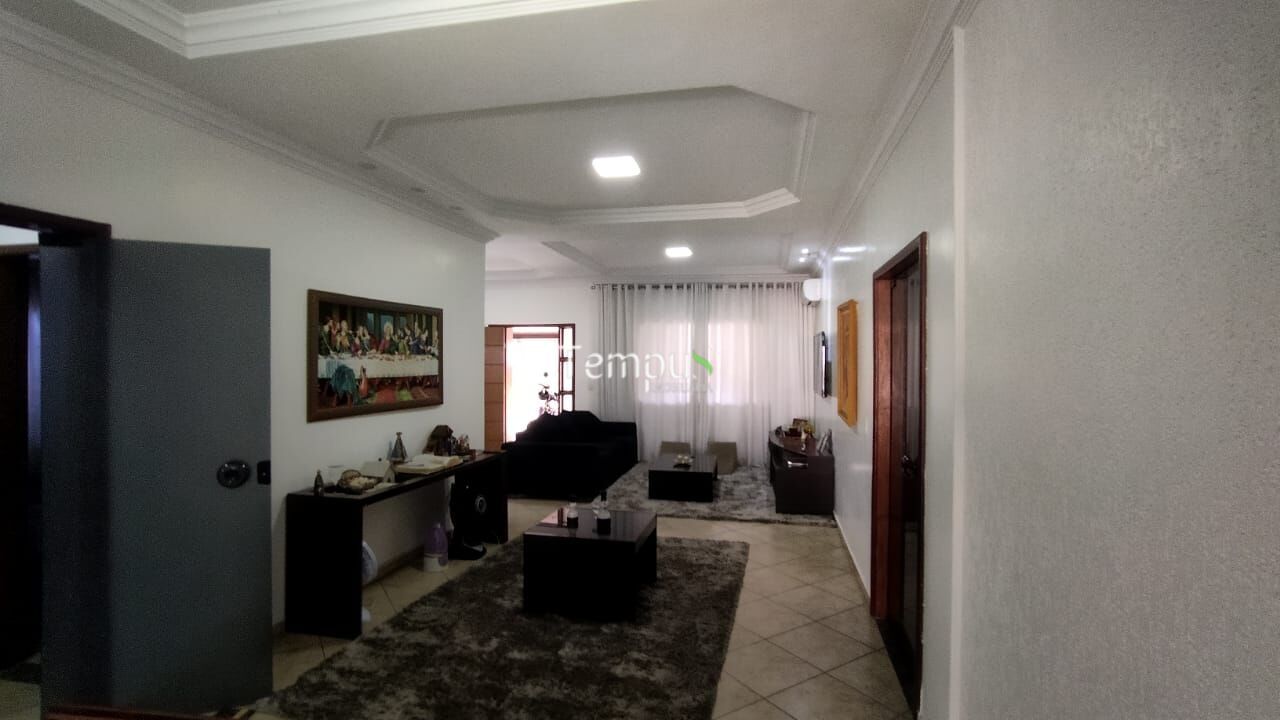 Casa, 4 quartos, 282 m² - Foto 9