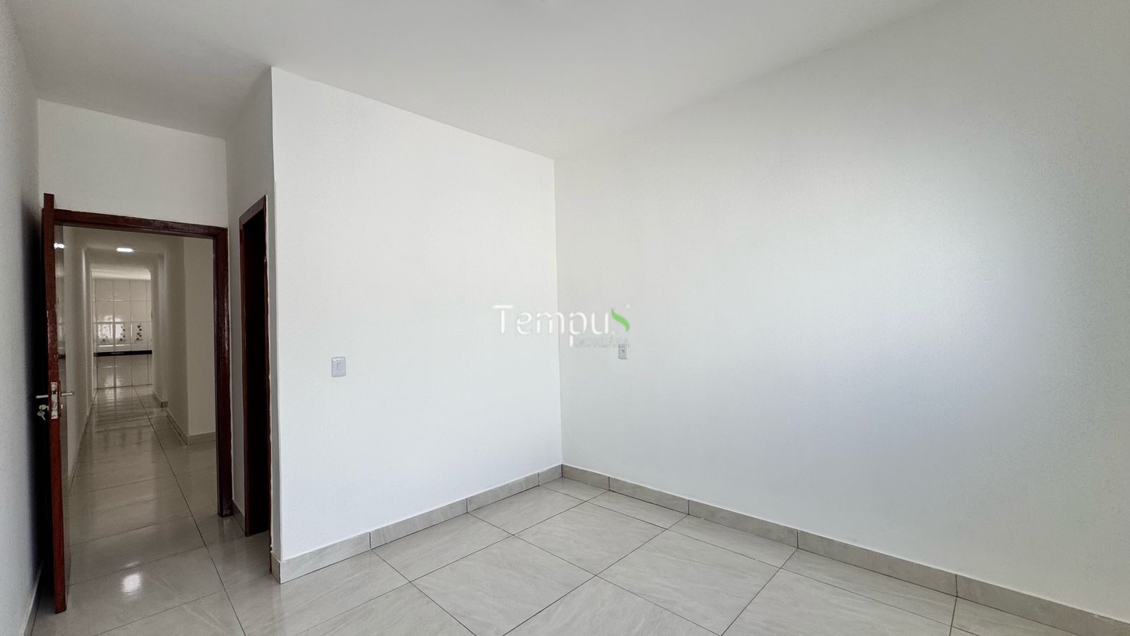 Casa à venda com 3 quartos, 90m² - Foto 14