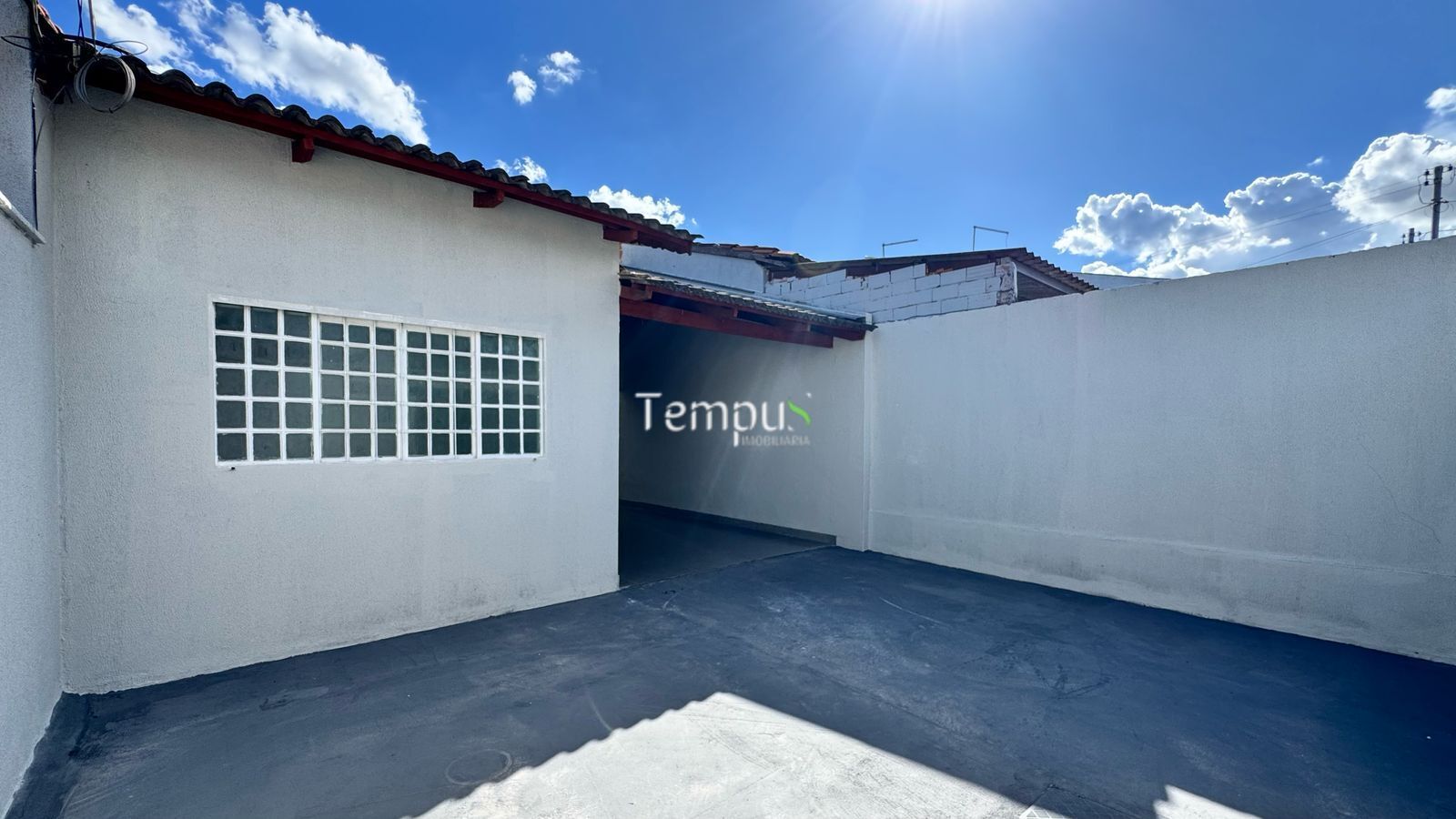 Casa à venda com 3 quartos, 90m² - Foto 4