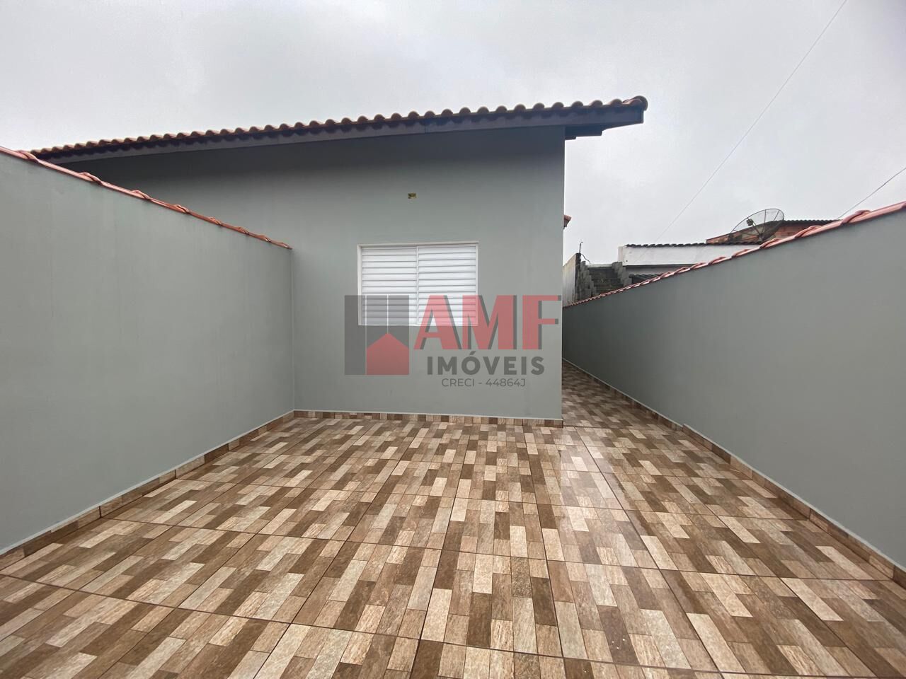 Casa à venda com 2 quartos, 59m² - Foto 1