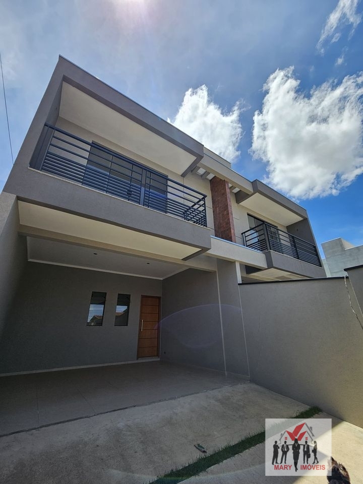 Casa à venda no bairro Jardim das Acácias - Poços de Caldas/MG