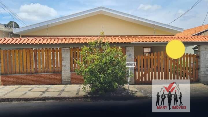 Casa à venda no bairro Marçal Santos - Poços de Caldas/MG