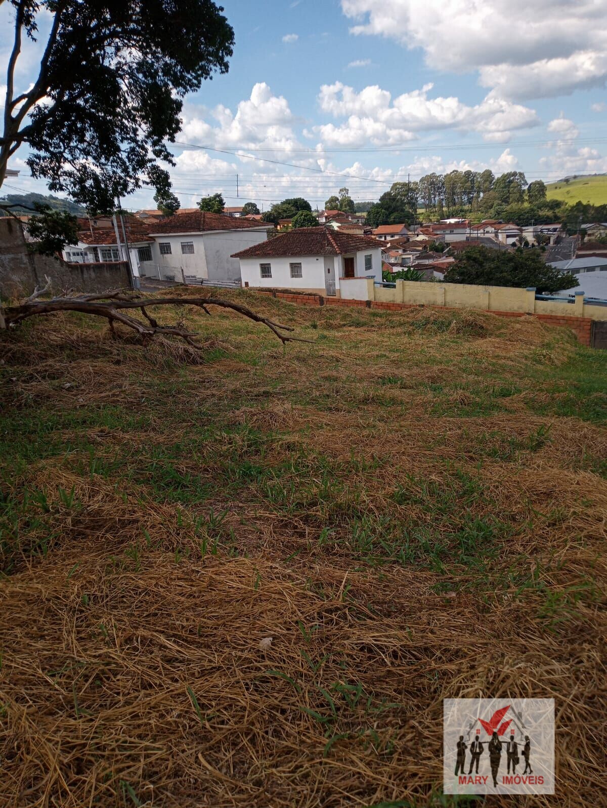 Terreno à venda no bairro Centro - Santa Rita de Caldas/MG