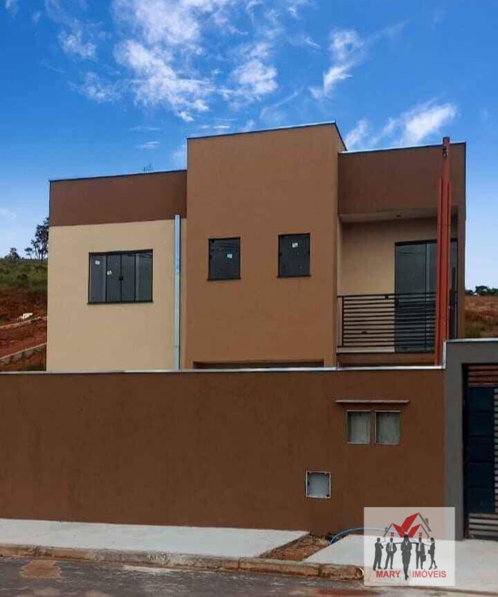 Casa à venda no bairro Jardim Bandeirantes - Poços de Caldas/MG