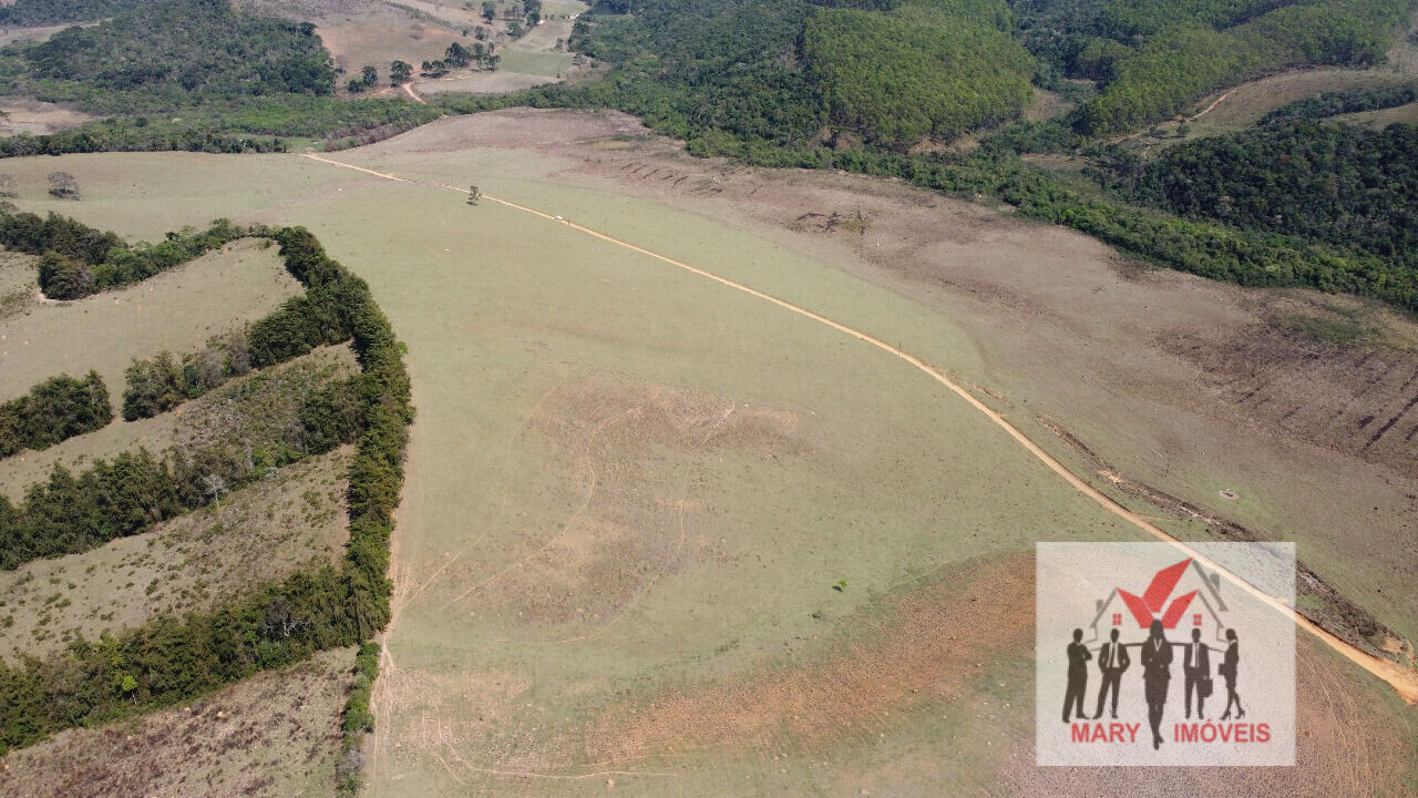 Fazenda à venda no bairro Centro - Antônio Carlos/MG