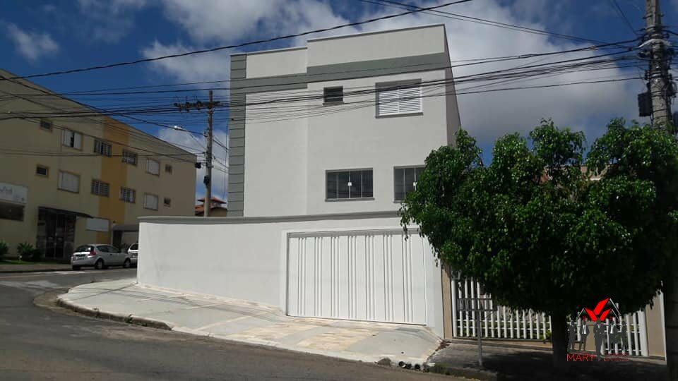 Casa Sobrado para Venda em Jardim Amaryllis Poços de Caldas-MG