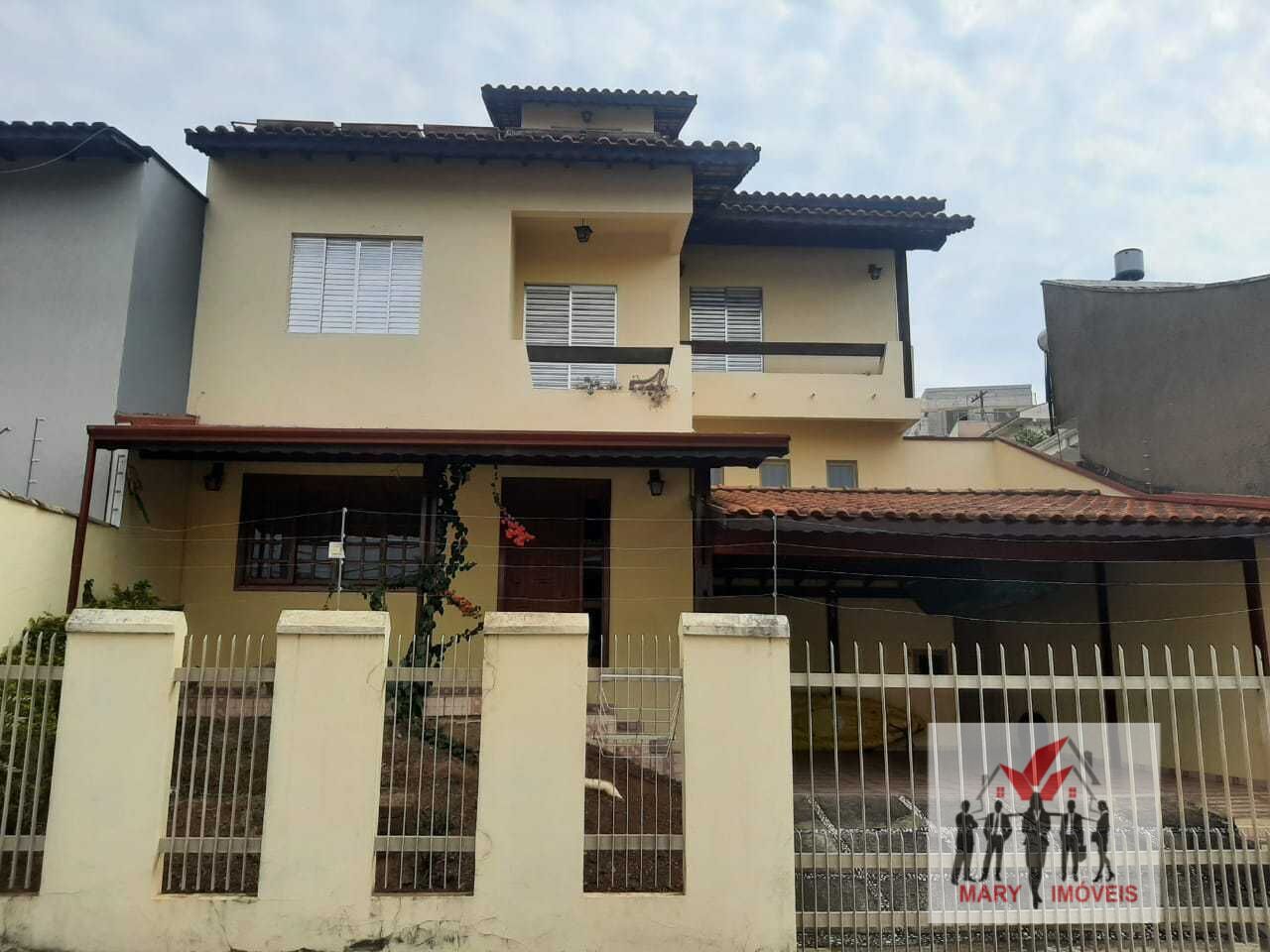 Casa à venda no bairro Jardim Vitória - Poços de Caldas/MG