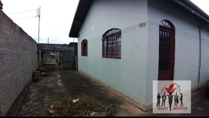 Casa à venda no bairro Jardim Kennedy - Poços de Caldas/MG