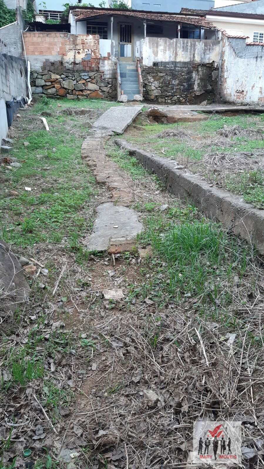 Terreno à venda no bairro Parque Primavera - Poços de Caldas/MG