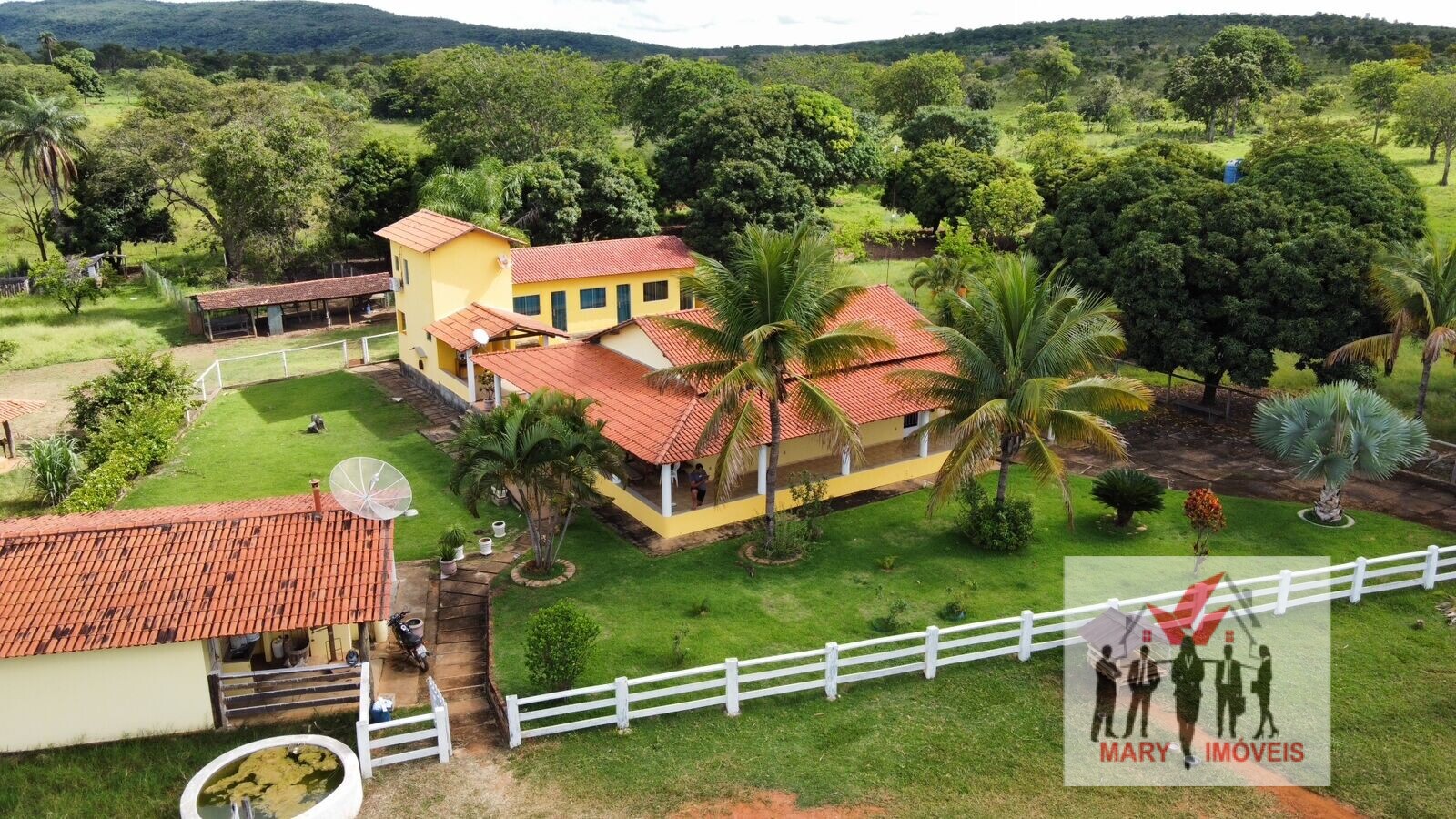 Fazenda à venda no bairro Centro - Várzea da Palma/MG