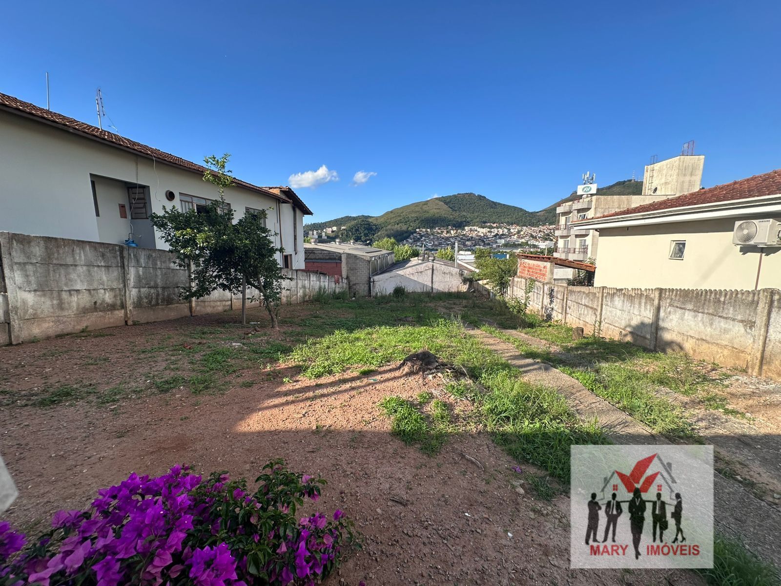 Terreno à venda no bairro Country Club - Poços de Caldas/MG