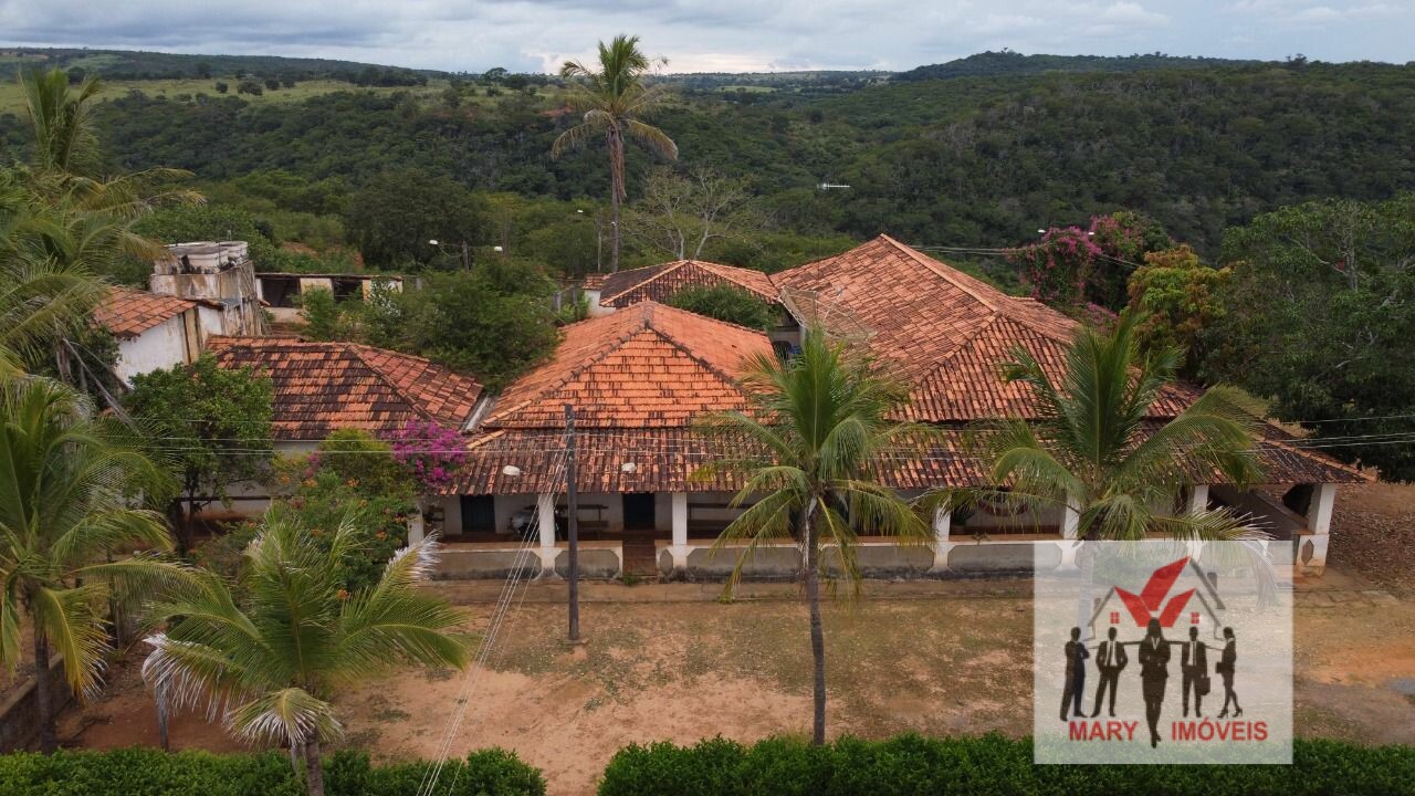 Fazenda à venda no bairro Centro - São João da Ponte/MG