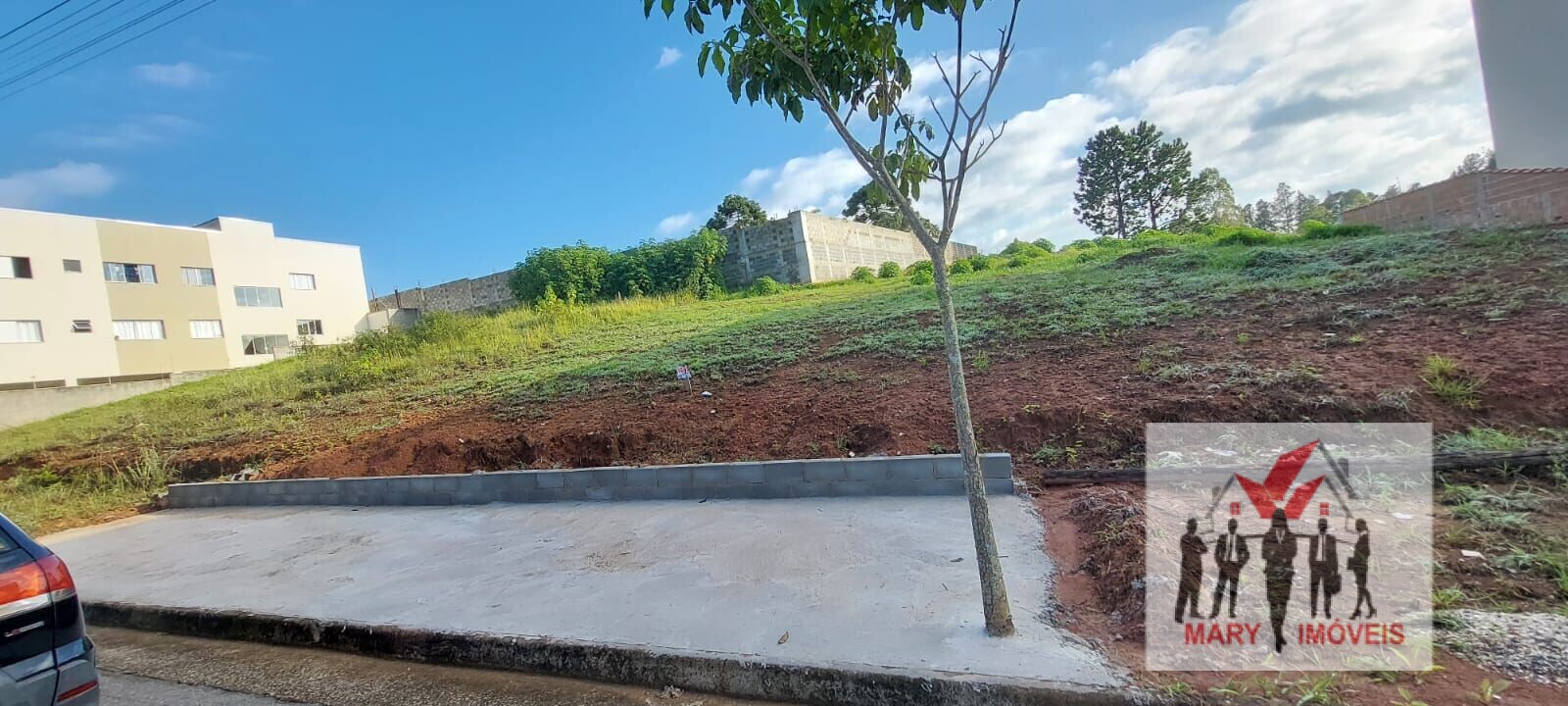 Terreno à venda no bairro Jardim Caldense - Poços de Caldas/MG